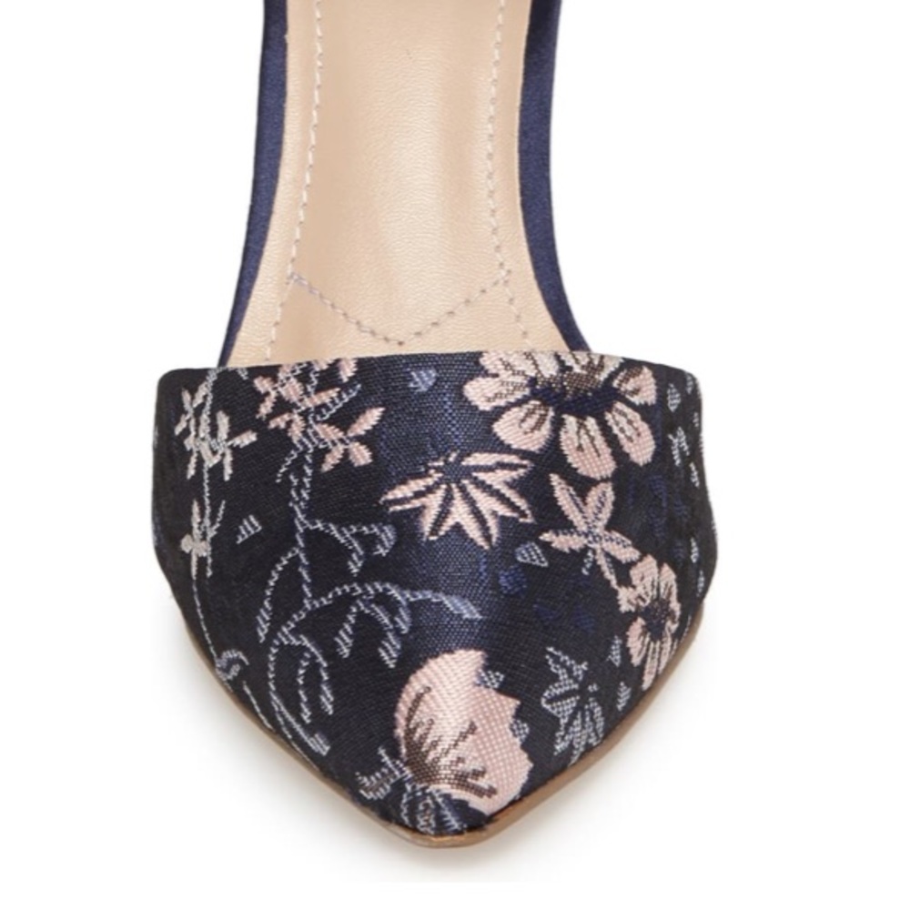 NIB Floral Brocade Pointy Toe Stiletto Heel Pump - Picture 7 of 7